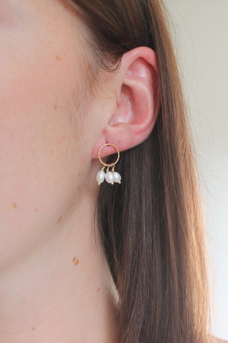 LES BOUCLES D'OREILLES